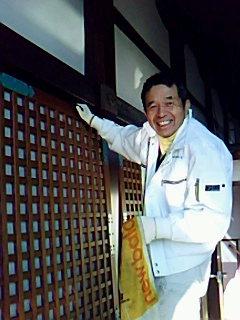 cleaning_temple_01 cleaning_temple_01